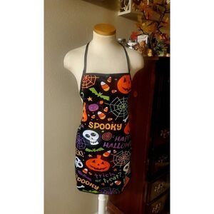 NWOT HALLOWEEN APRON 